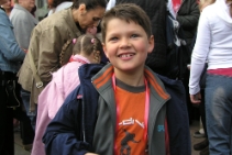 (2004-05) Timothy part a la ferme